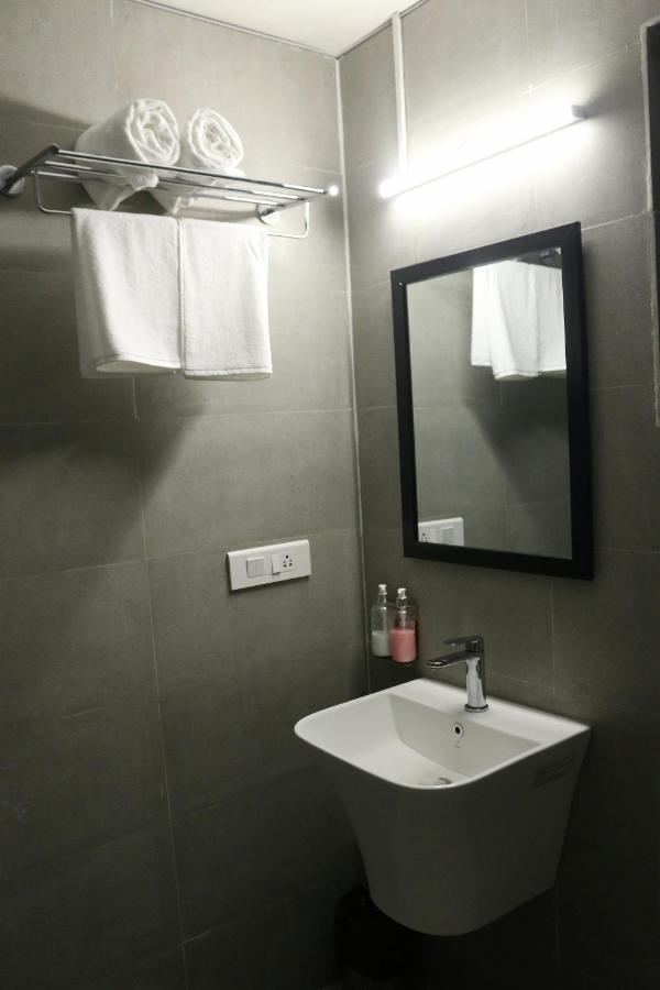 Sm Hives Otel Bhubaneswar Dış mekan fotoğraf