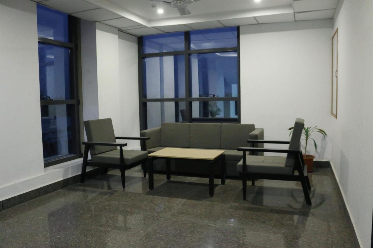 Sm Hives Otel Bhubaneswar Dış mekan fotoğraf