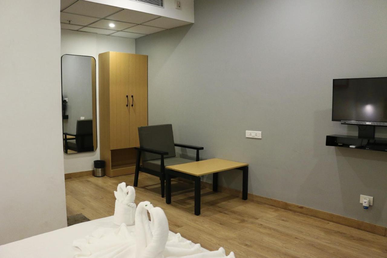 Sm Hives Otel Bhubaneswar Dış mekan fotoğraf