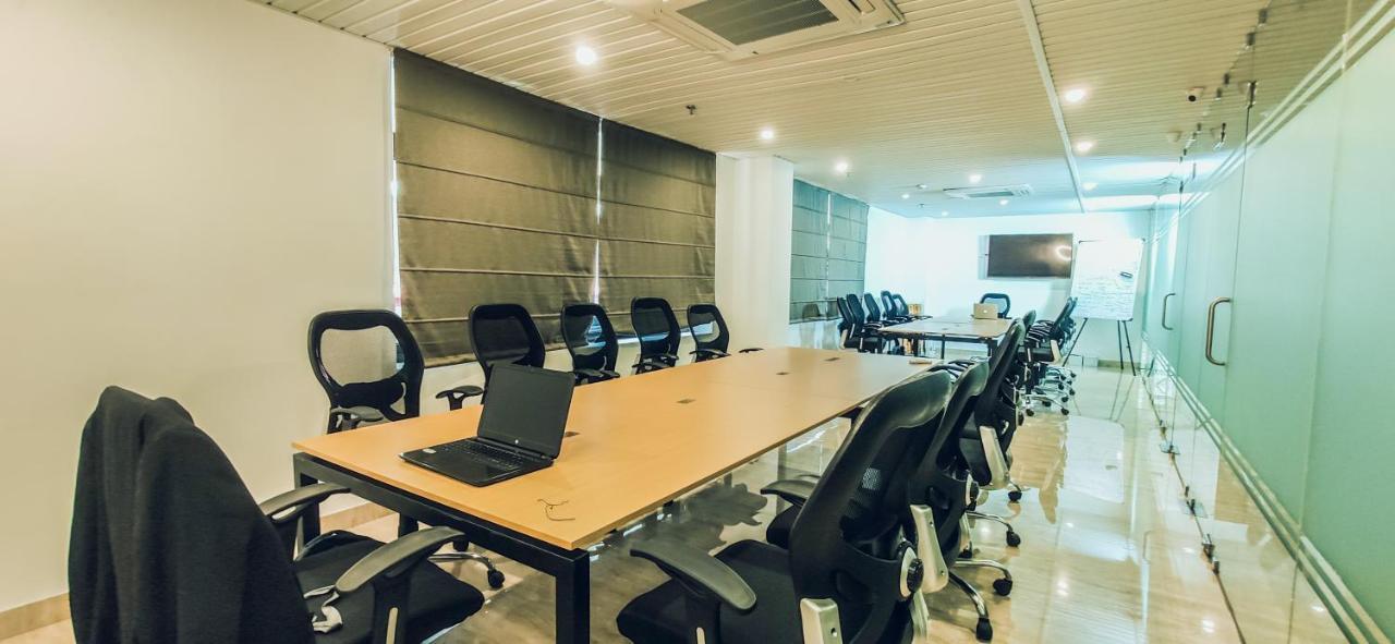Sm Hives Otel Bhubaneswar Dış mekan fotoğraf